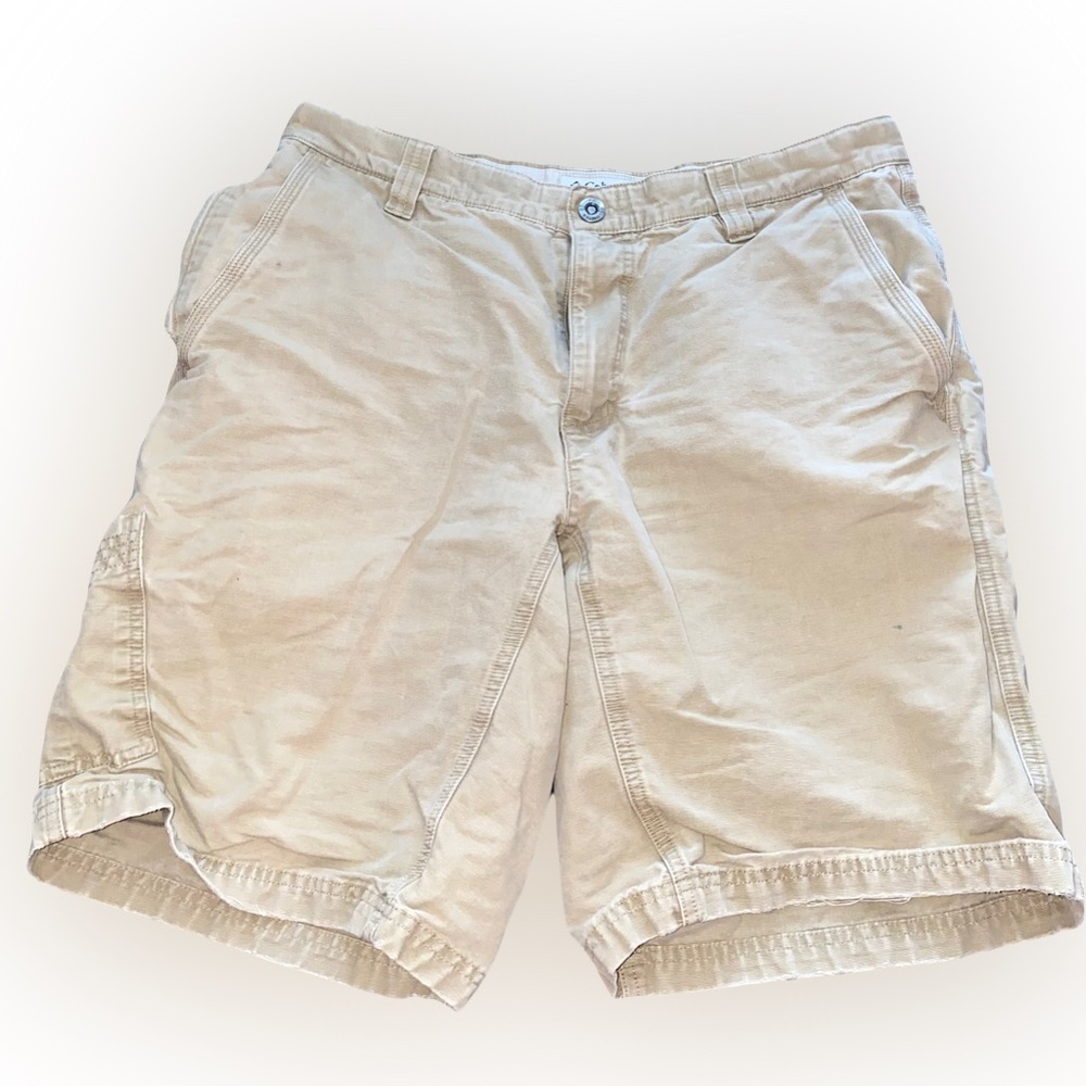 COLUMBIA CREAM DENIM CARGO SHORTS // SIZE 34🤍